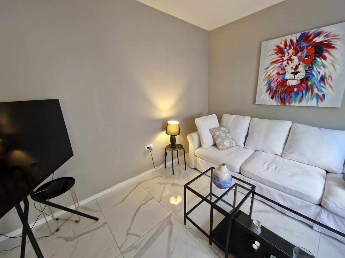 Old Salona Apartment Bagian luar foto